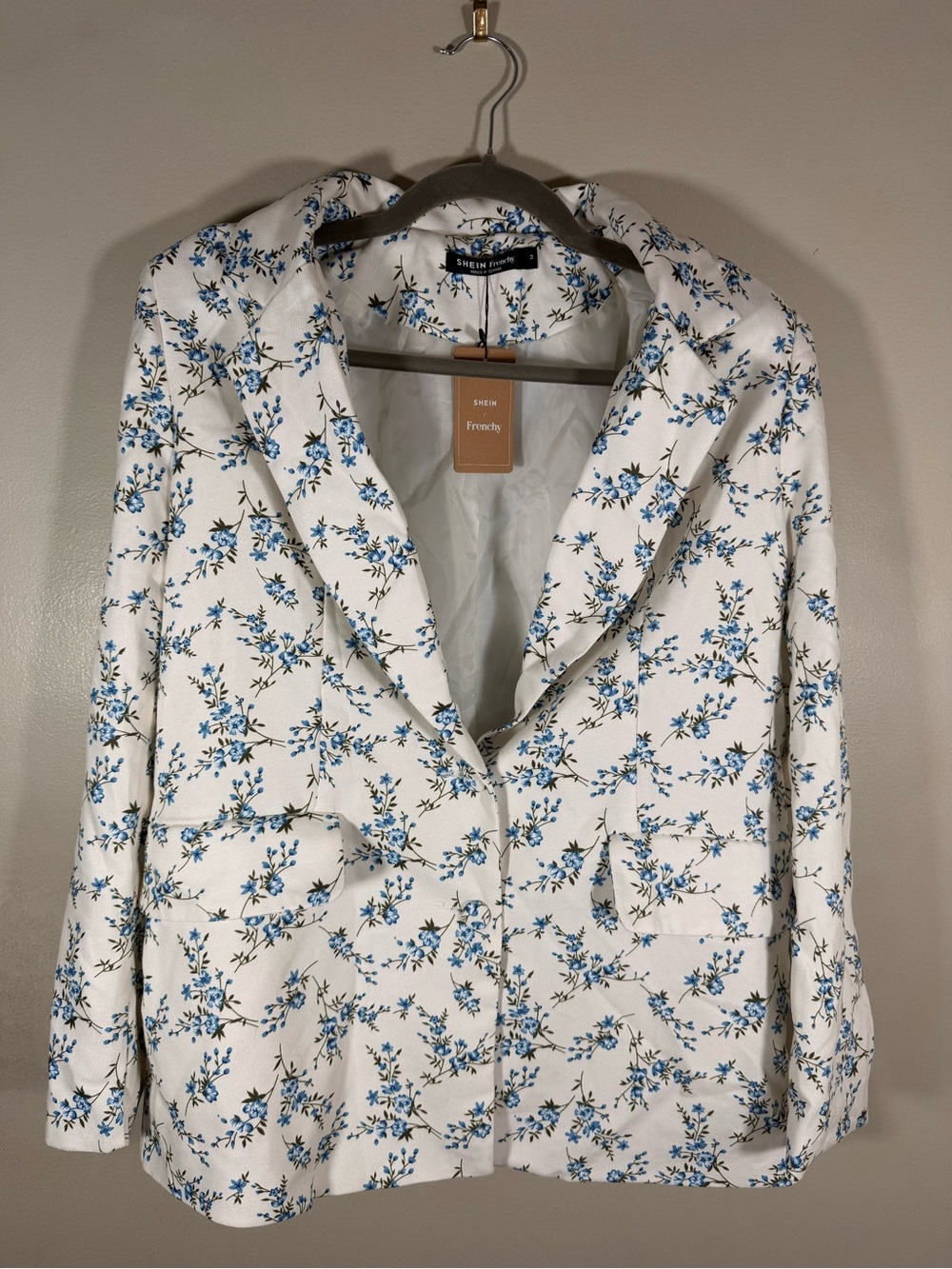 SHEIN White Blazer with Blue Floral Sprig Print